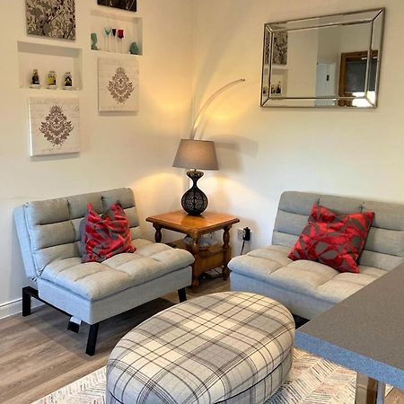 Chalet On The Green - Self Contained With Parking. Inshes Luaran gambar